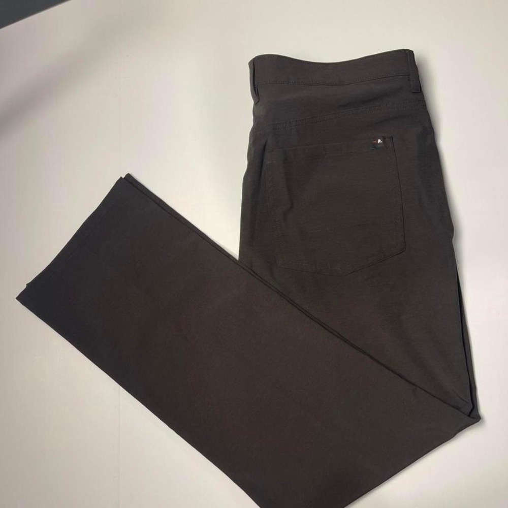 Grand slam 36x30 men's golf lightweight. Straight leg trousers.